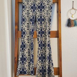 Brand About a girl, size large, blue and white pattern pants